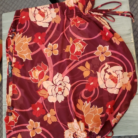 Sheer maroon printed top - Picture 2 of 4